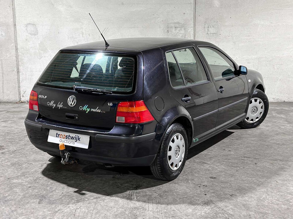 Volkswagen Golf 1.6 Trendline 101pk 2000, 99-DT-KF