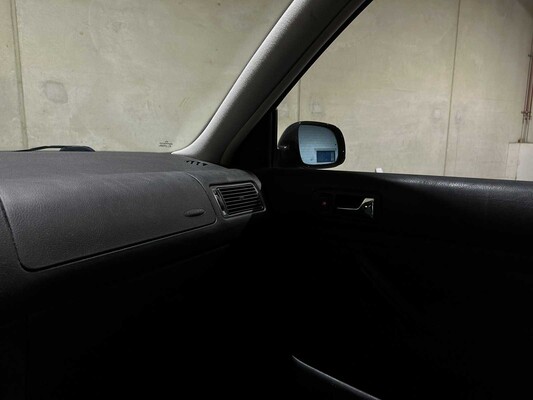 Volkswagen Golf 1.6 Trendline 101pk 2000, 99-DT-KF