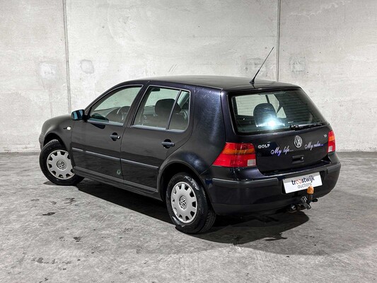 Volkswagen Golf 1.6 Trendline 101pk 2000, 99-DT-KF