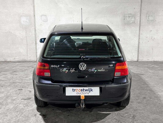 Volkswagen Golf 1.6 Trendline 101pk 2000, 99-DT-KF