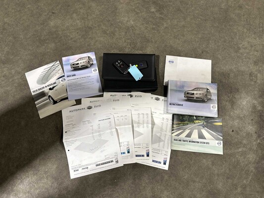 Volvo V70 1.6 T4 Limited Edition 179pk 2011 (Origineel-NL), 60-SKF-2