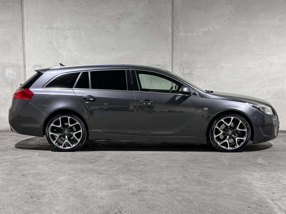 Opel Insignia OPC Sports Tourer 2.8 T 4x4 2.8 V6 325pk 2011, L-384-JX