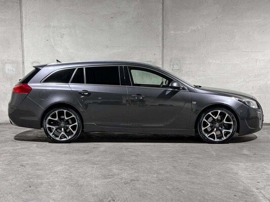 Opel Insignia OPC Sports Tourer 2.8 T 4x4 2.8 V6 325pk 2011, L-384-JX
