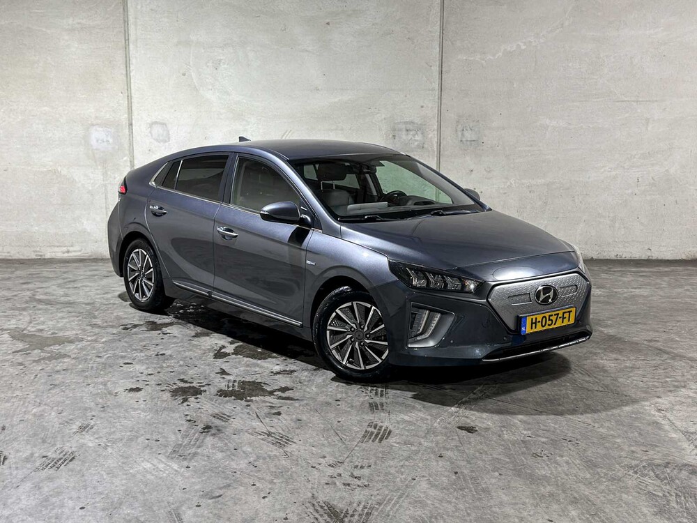 Hyundai IONIQ Premium EV 38 kWh 136pk 2020 (Origineel-NL), H-057-FT