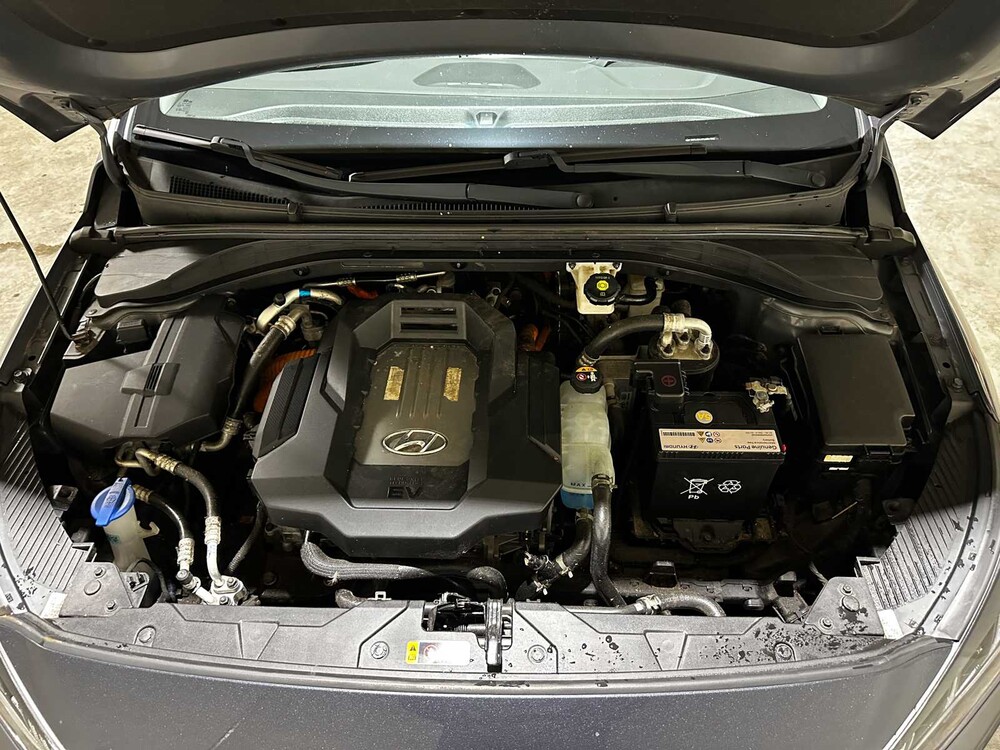 Hyundai IONIQ Premium EV 38 kWh 136pk 2020 (Origineel-NL), H-057-FT