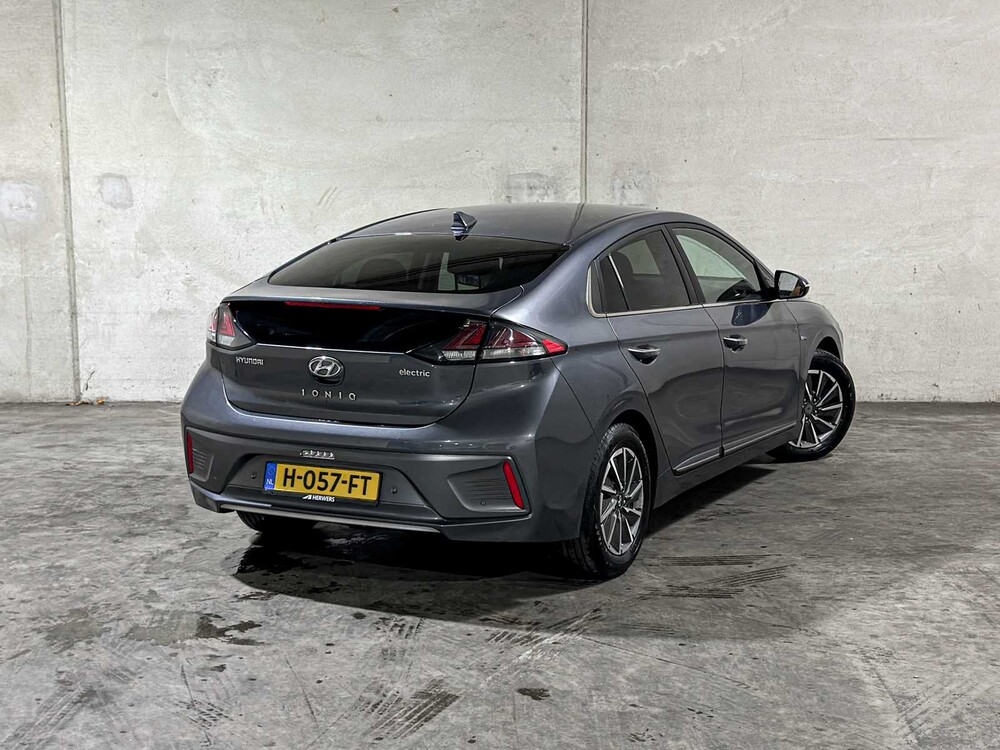 Hyundai IONIQ Premium EV 38 kWh 136pk 2020 (Origineel-NL), H-057-FT