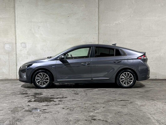 Hyundai IONIQ Premium EV 38 kWh 136pk 2020 (Origineel-NL), H-057-FT