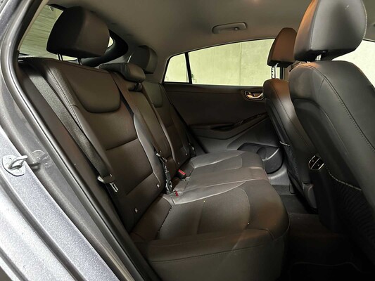 Hyundai IONIQ Premium EV 38 kWh 136pk 2020 (Origineel-NL), H-057-FT