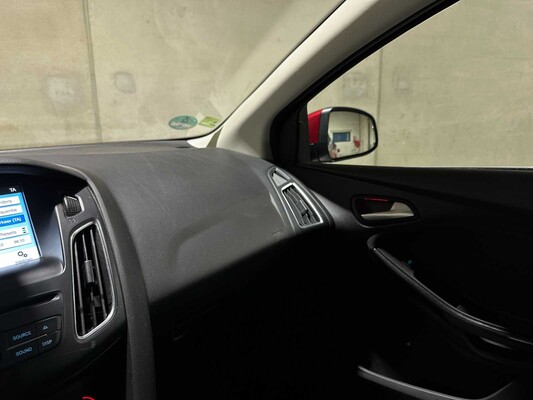 Ford Focus Wagon 1.5 Titanium 150pk 2017 (Origineel-NL), NZ-853-B
