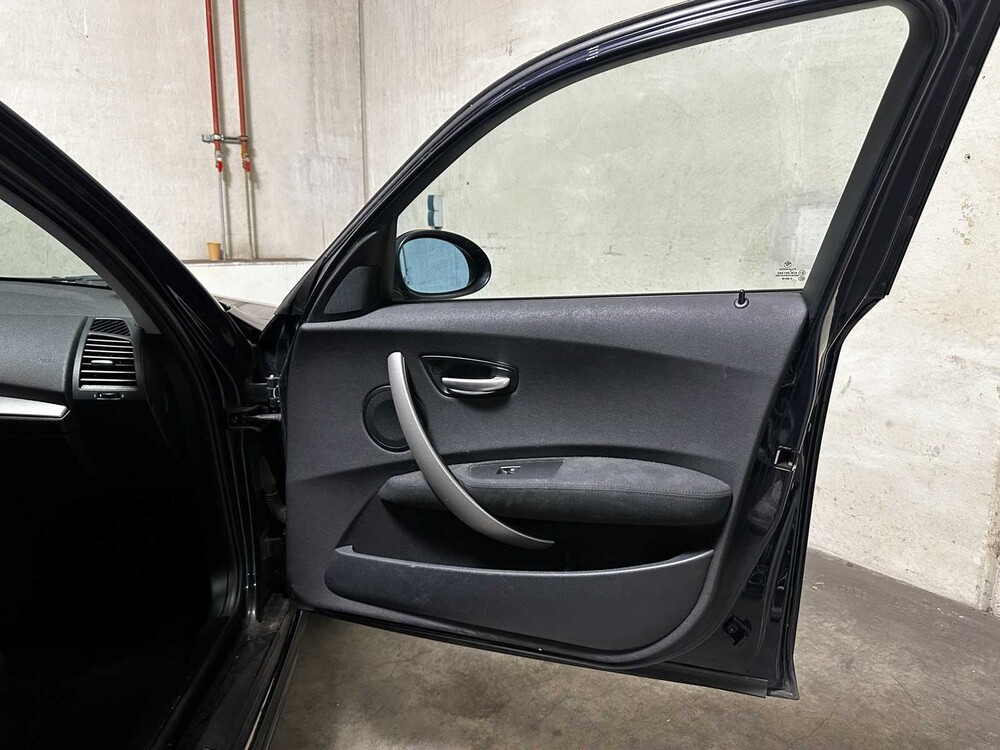 BMW 118i Business Line 129pk 2007 1-serie (Origineel-NL) Automaat, 84-TS-KH