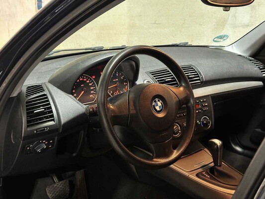 BMW 118i Business Line 129pk 2007 1-serie (Origineel-NL) Automaat, 84-TS-KH