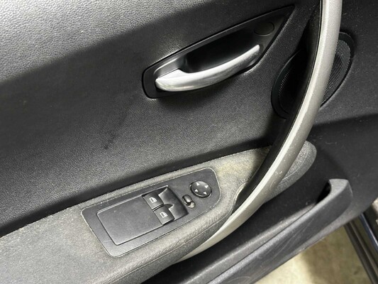 BMW 118i Business Line 129pk 2007 1-serie (Origineel-NL) Automaat, 84-TS-KH
