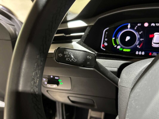 Volkswagen Arteon Shooting Brake 1.4 eHybrid 160kW 6-DSG R-Line Business+ 218pk 2022 (Origineel-NL+1e eigenaar), P-946-TG