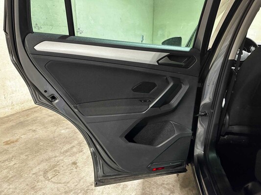 Volkswagen Tiguan 1.5 TSI Comfortline Business 131pk 2019 (Origineel-NL + 1e Eigenaar), G-706-KF