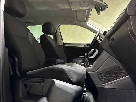 Volkswagen Tiguan 1.5 TSI Comfortline Business 131pk 2019 (Origineel-NL + 1e Eigenaar), G-706-KF