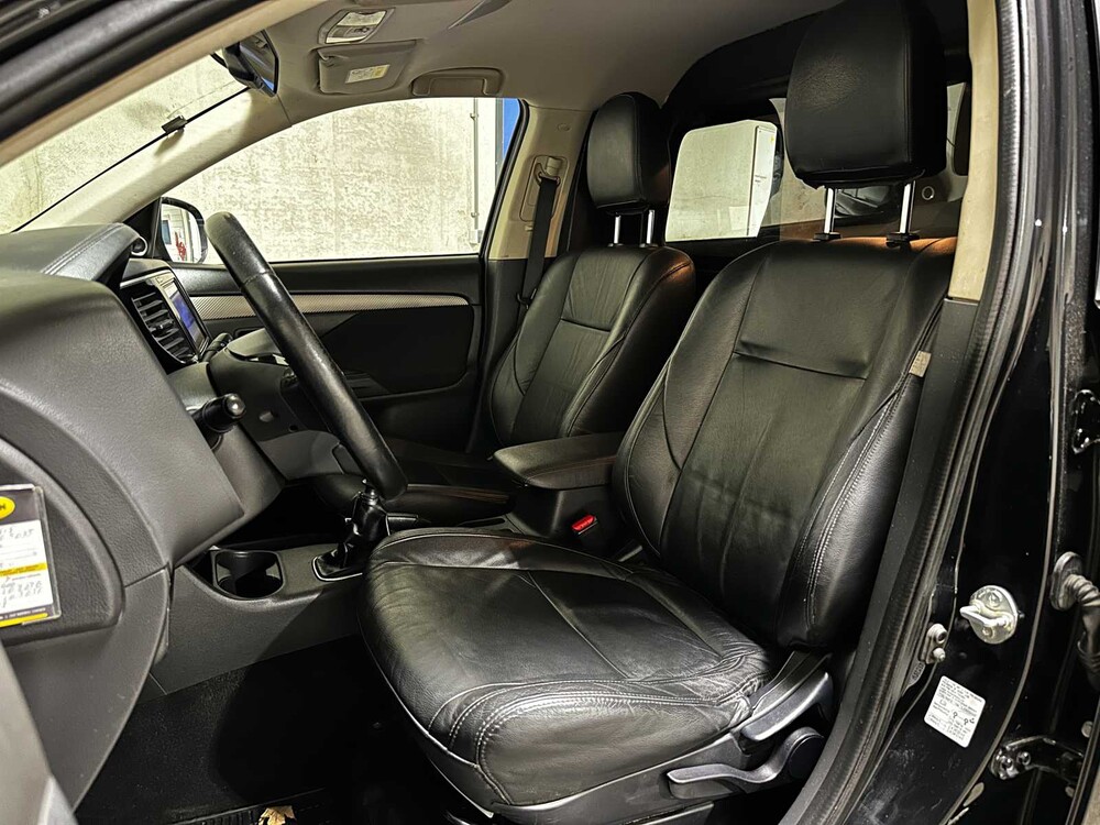 Mitsubishi Outlander 150pk 2016 (Origineel-NL), VZ-564-V