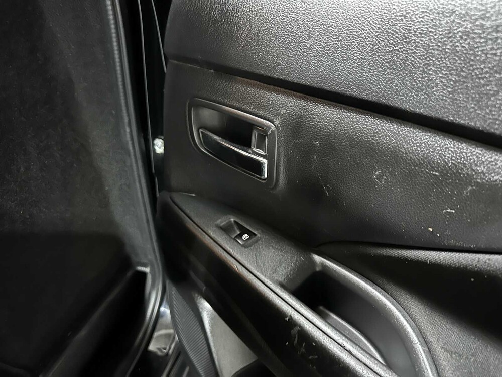 Mitsubishi Outlander 150pk 2016 (Origineel-NL), VZ-564-V