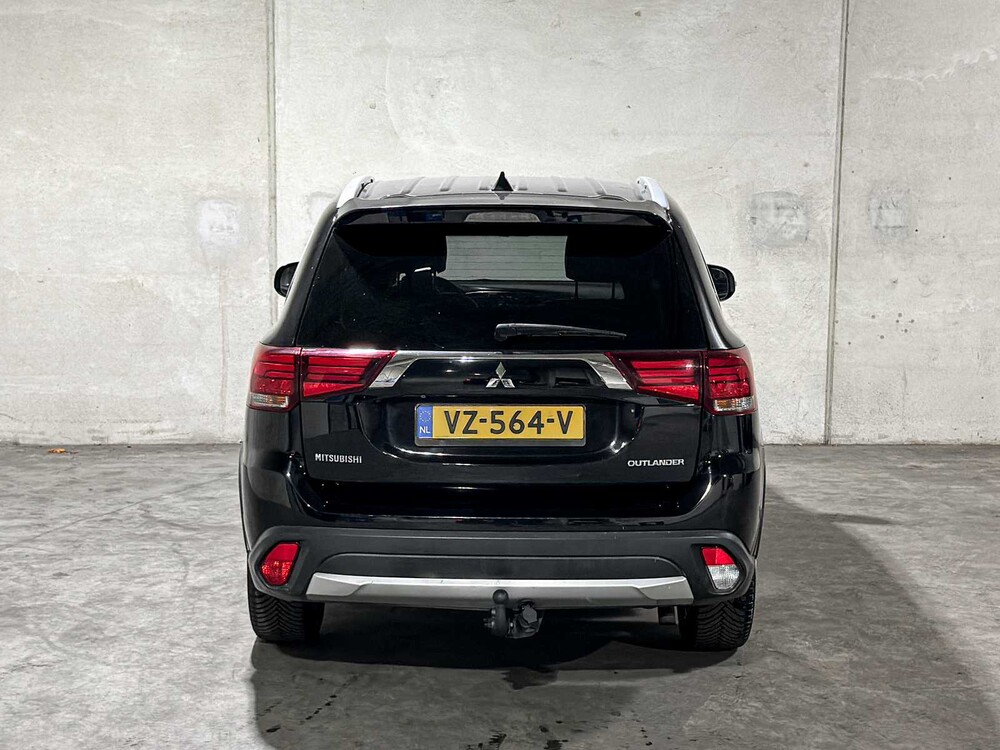 Mitsubishi Outlander 150pk 2016 (Origineel-NL), VZ-564-V