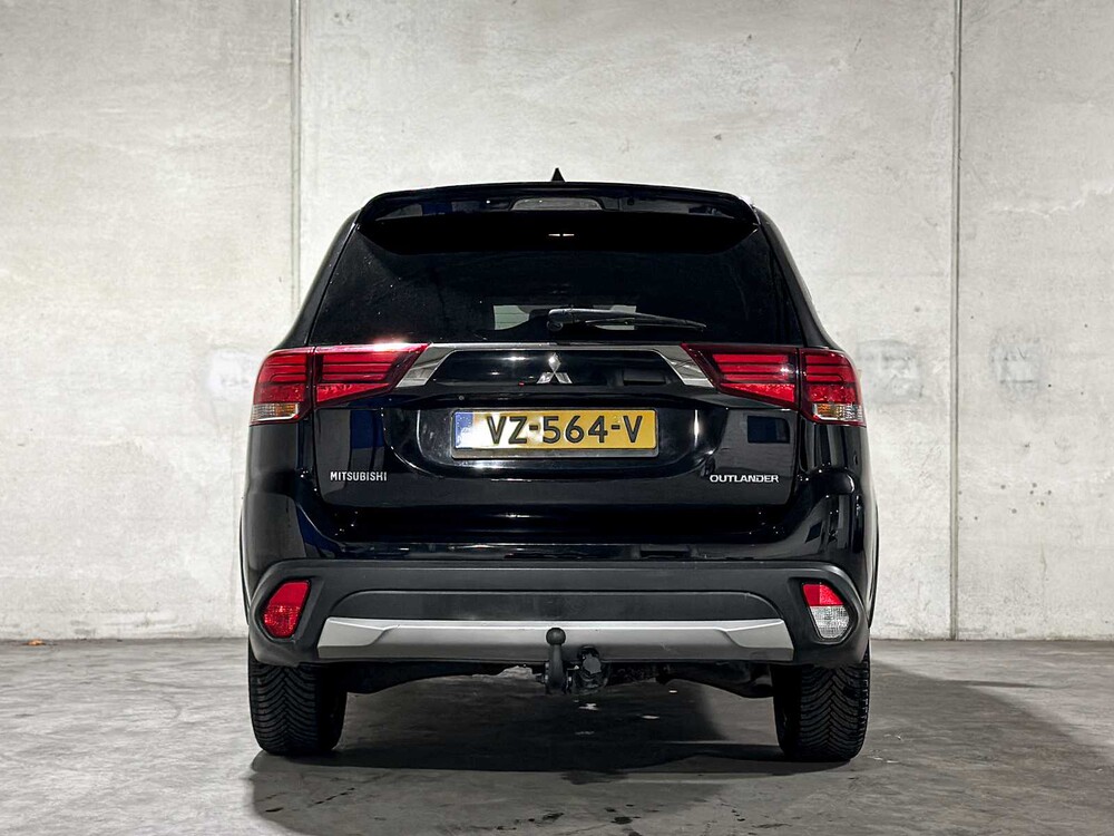 Mitsubishi Outlander 150pk 2016 (Origineel-NL), VZ-564-V
