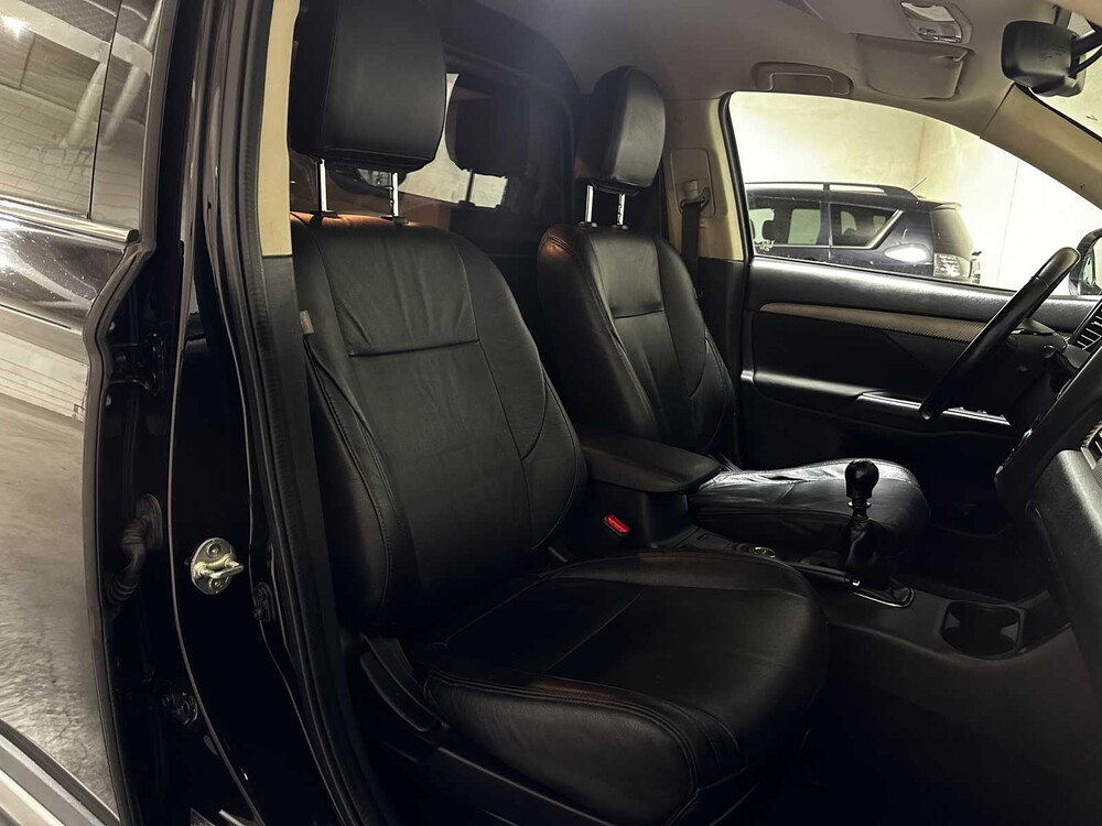 Mitsubishi Outlander 150pk 2016 (Origineel-NL), VZ-564-V