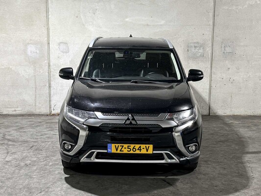 Mitsubishi Outlander 150pk 2016 (Origineel-NL), VZ-564-V