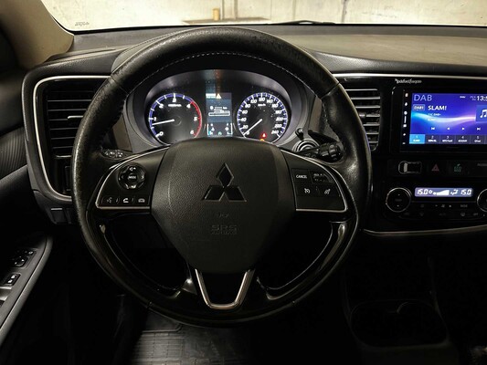 Mitsubishi Outlander 150pk 2016 (Origineel-NL), VZ-564-V