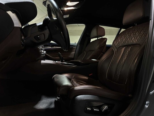 BMW 520i Touring High Executive 5-serie 181pk 2018 (Origineel-NL), RX-455-V