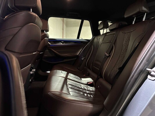 BMW 520i Touring High Executive 5-serie 181pk 2018 (Origineel-NL), RX-455-V