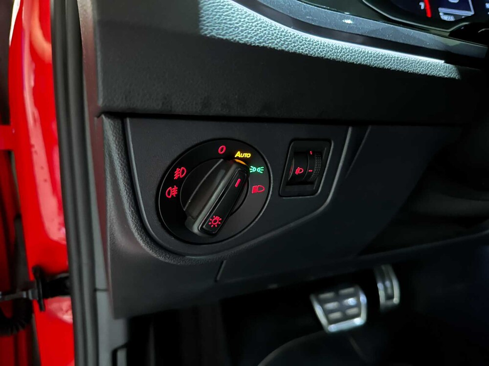 Volkswagen Polo GTI 2.0 TSI 200pk 2019, S-110-LZ