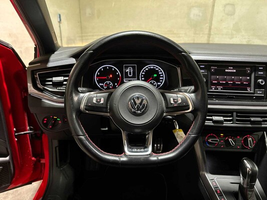 Volkswagen Polo GTI 2.0 TSI 200pk 2019, S-110-LZ