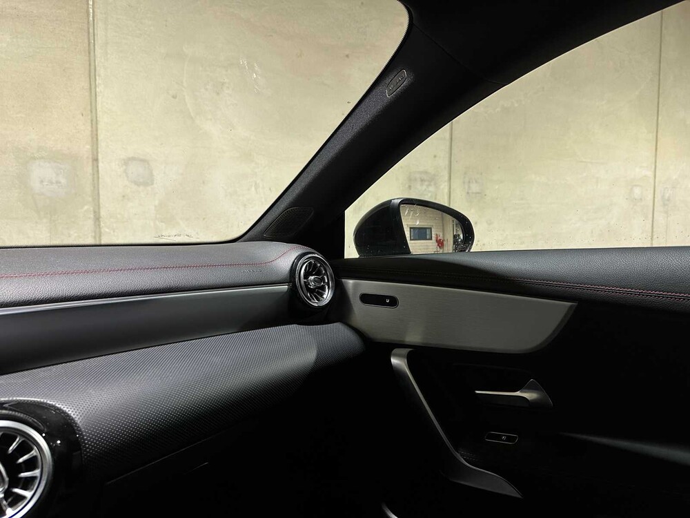 Mercedes-Benz - CLA-klasse - CLA180 d Launch Edition Premium - Personenauto