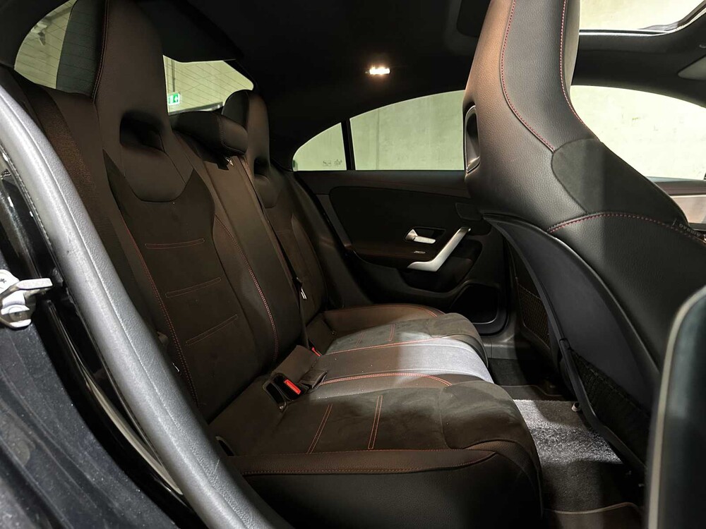 Mercedes-Benz - CLA-klasse - CLA180 d Launch Edition Premium - Personenauto