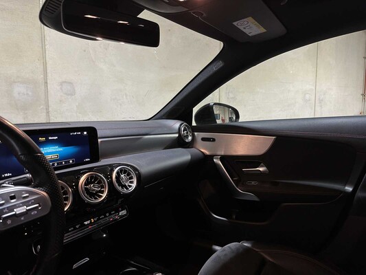 Mercedes-Benz - CLA-klasse - CLA180 d Launch Edition Premium - Personenauto