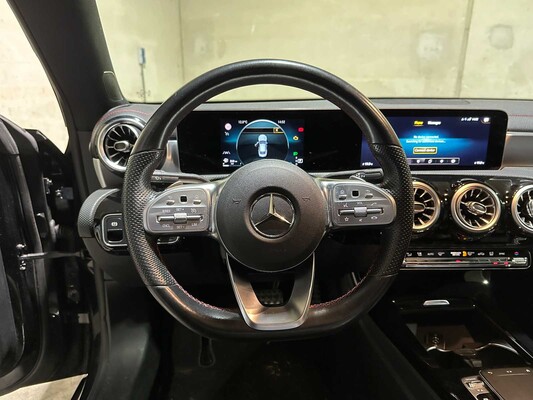 Mercedes-Benz - CLA-klasse - CLA180 d Launch Edition Premium - Personenauto