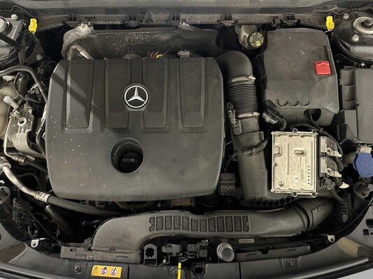 Mercedes-Benz - CLA-klasse - CLA180 d Launch Edition Premium - Personenauto