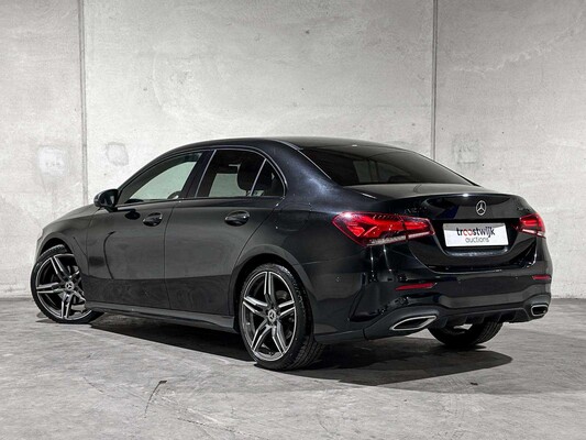 Mercedes-Benz A200 Business Solution AMG A-klasse 161pk 2020, J-049-DZ