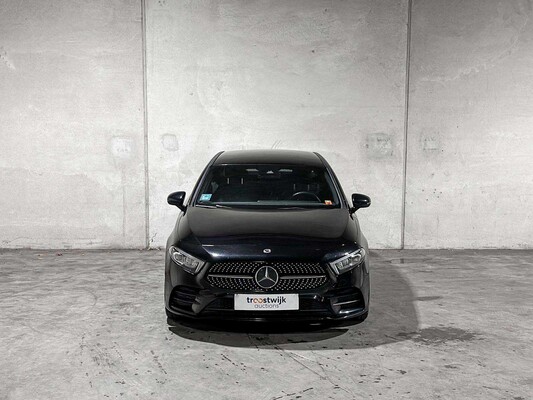Mercedes-Benz A200 Business Solution AMG A-klasse 161pk 2020, J-049-DZ