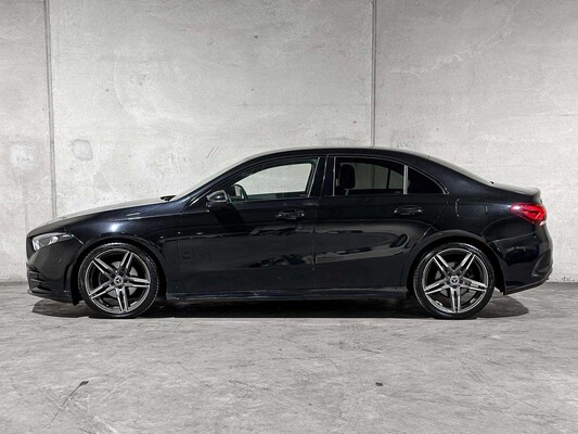 Mercedes-Benz A200 Business Solution AMG A-klasse 161pk 2020, J-049-DZ