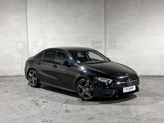 Mercedes-Benz A200 Business Solution AMG A-klasse 161pk 2020, J-049-DZ