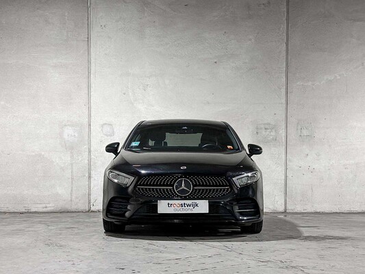 Mercedes-Benz A200 Business Solution AMG A-klasse 161pk 2020, J-049-DZ