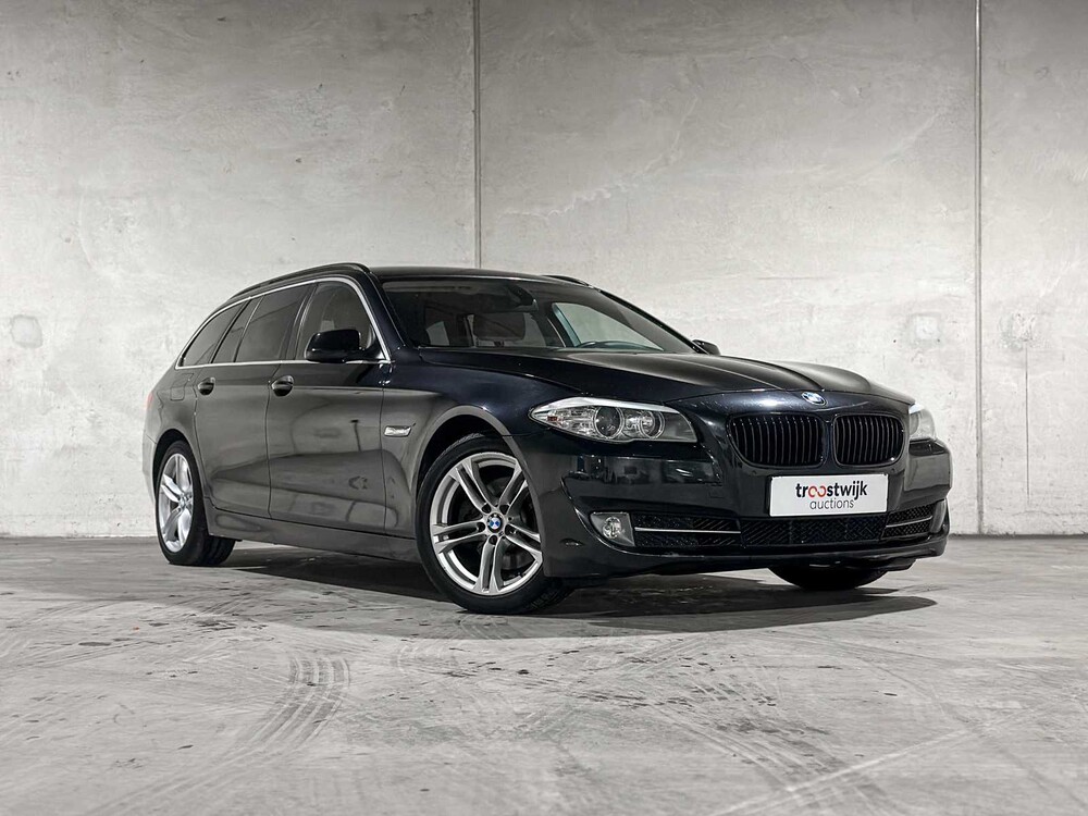 BMW 523i Touring High Executive 204pk 2010 5-serie F11, L-790-VL