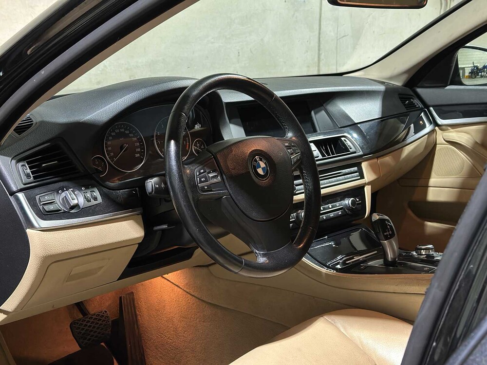 BMW 523i Touring High Executive 204pk 2010 5-serie F11, L-790-VL