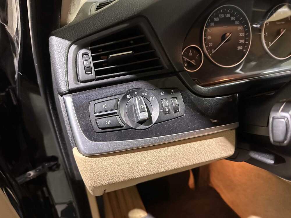 BMW 523i Touring High Executive 204pk 2010 5-serie F11, L-790-VL