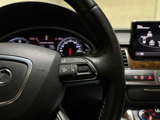Audi A8 4.2 FSI V8 Quattro Pro Line+ 371pk 2010, 3-XRX-91 Youngtimer