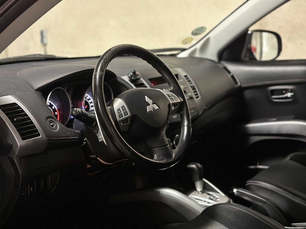 Mitsubishi Outlander 2.0 Intro Edition 147pk 2010 (Origineel-NL) Automaat, 43-NTH-8
