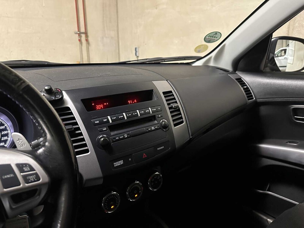 Mitsubishi Outlander 2.0 Intro Edition 147pk 2010 (Origineel-NL) Automaat, 43-NTH-8