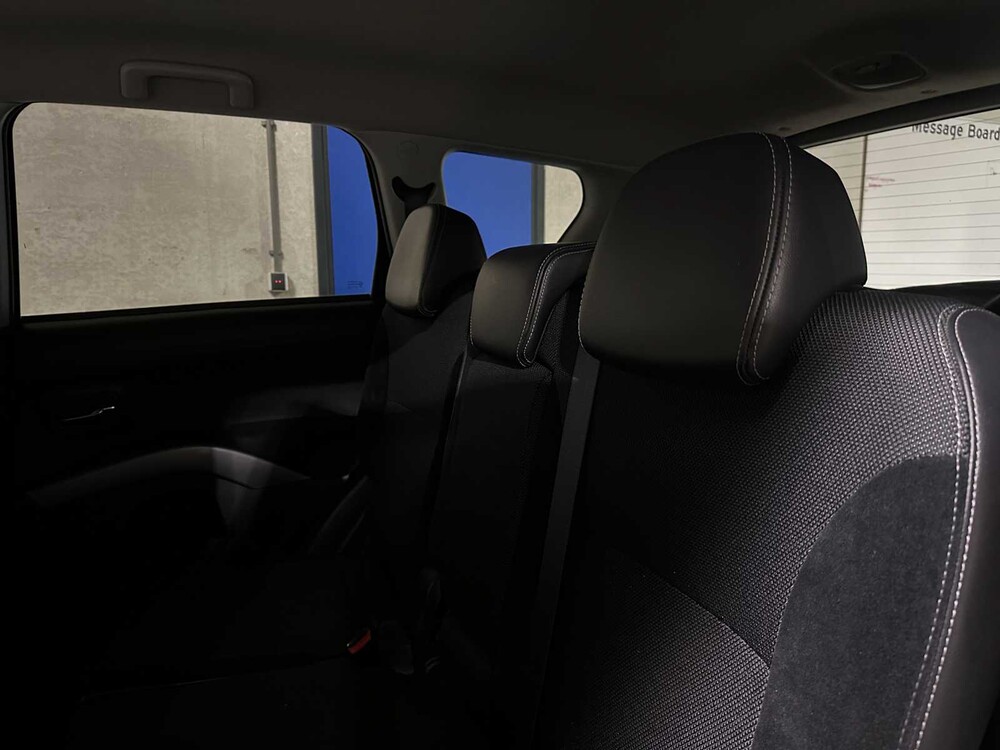 Mitsubishi Outlander 2.0 Intro Edition 147pk 2010 (Origineel-NL) Automaat, 43-NTH-8