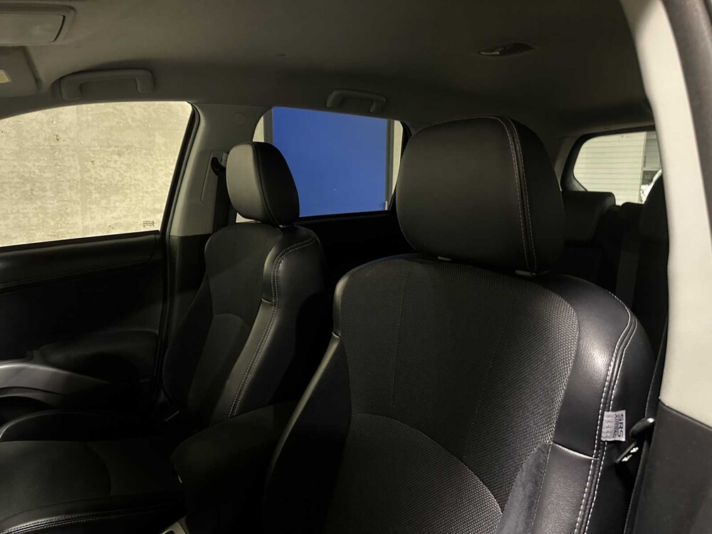 Mitsubishi Outlander 2.0 Intro Edition 147pk 2010 (Origineel-NL) Automaat, 43-NTH-8