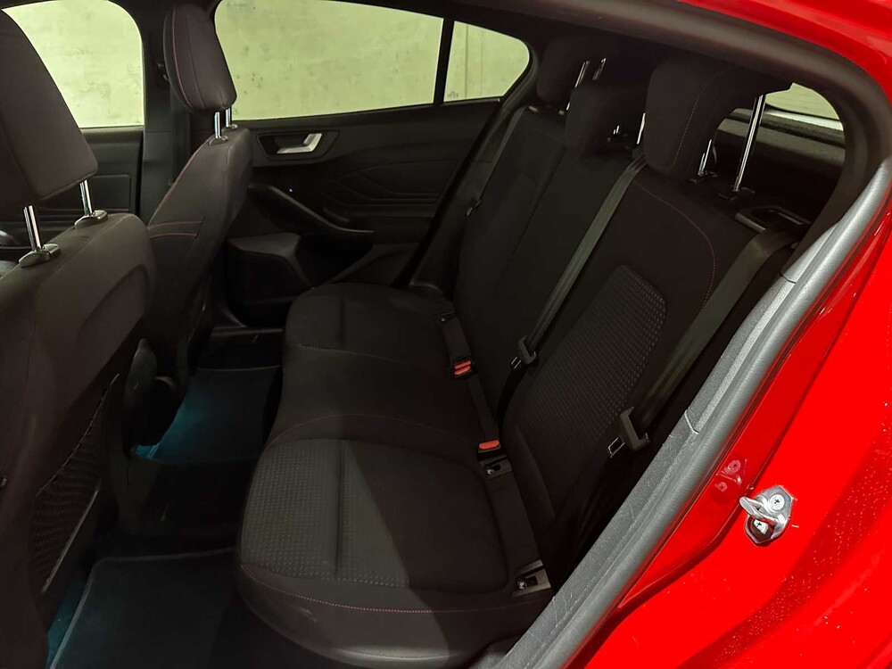 Ford Focus 1.0 EcoBoost ST Line Business 125pk 2019 (Origineel-NL), XL-326-L