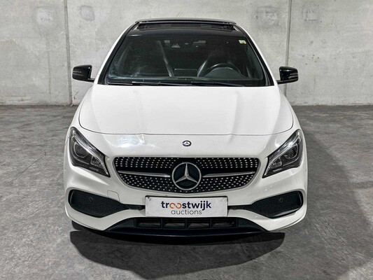 Mercedes-Benz CLA200 d Business Solution AMG 136pk 2016 CLA-Klasse